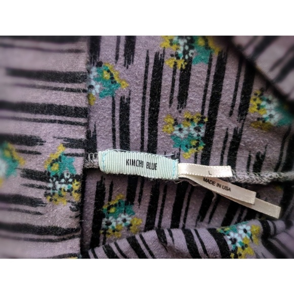 Kimchi Blue Mini Skirt Patterned Graphics Size L - Picture 2 of 3